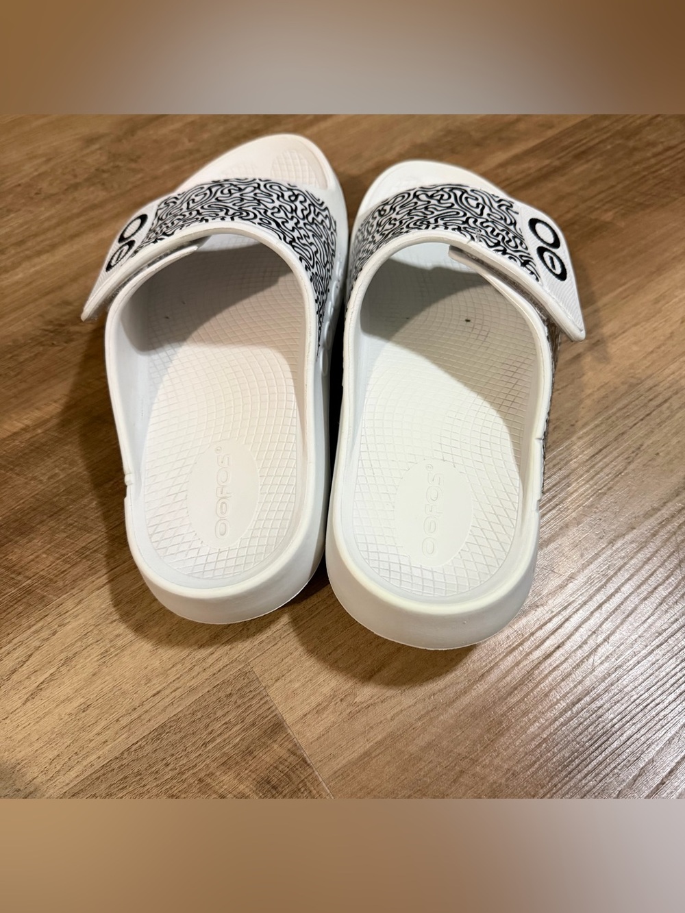 OOFOS OOahh Sport Flex Limited Slide White Labyrinth Size M8/W10 - Picture 6 of 12